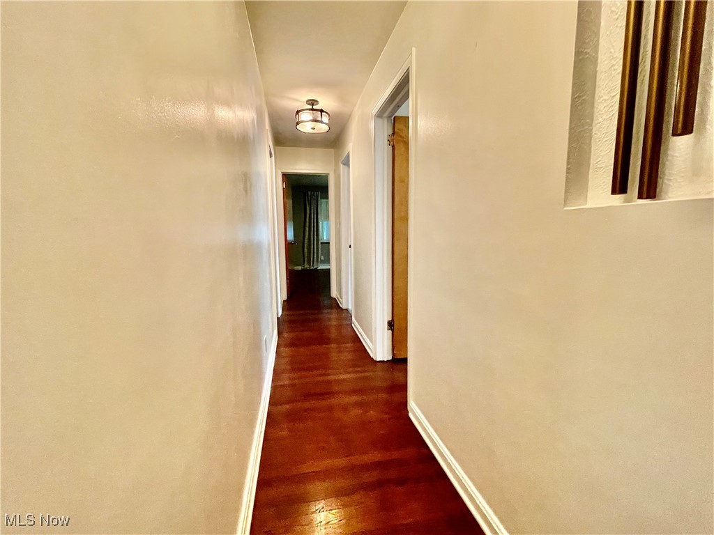 3009 Chamberlain Road Akron, OH 44333 - Photo 9 of 20 Hallway to bedrooms and bonus area.