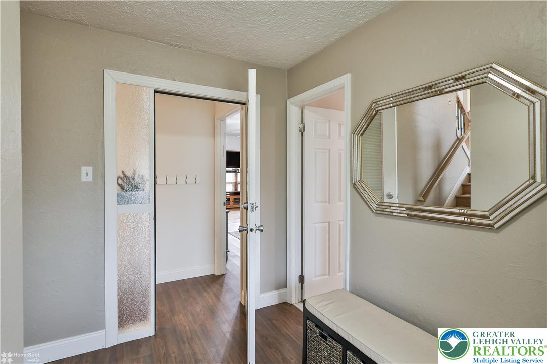 141 Elm Road Allentown, PA 18104 - Photo 4 of 44 Gallery Image 4