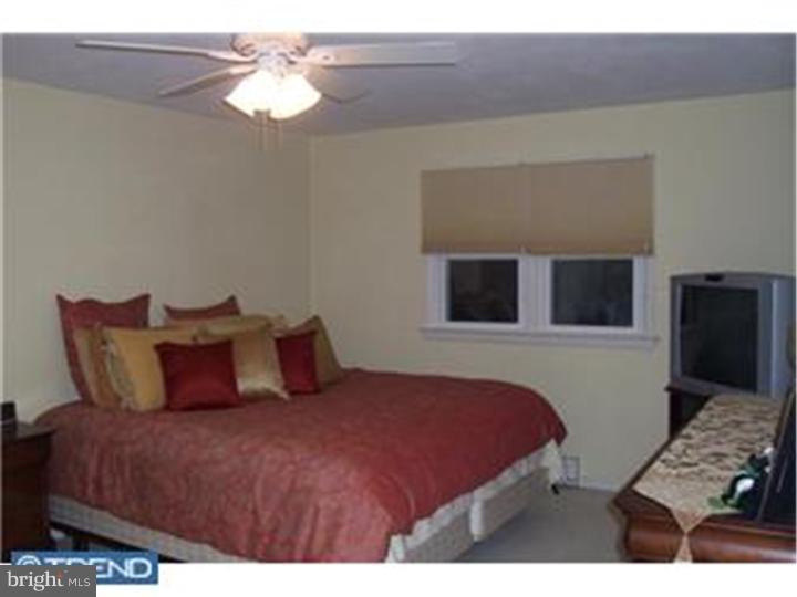 28 Brooktree Road East Windsor, NJ 08520 - Photo 8 of 12 Gallery Image 8