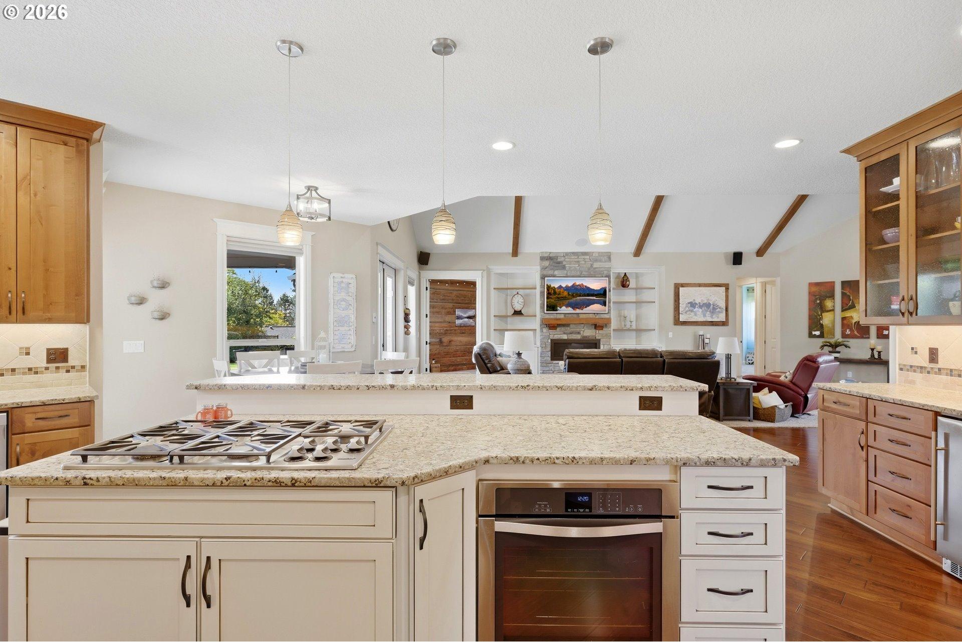 13306 Southeast Kanne Road Happy Valley, OR 97086 - Photo 10 of 48 Kitchen
