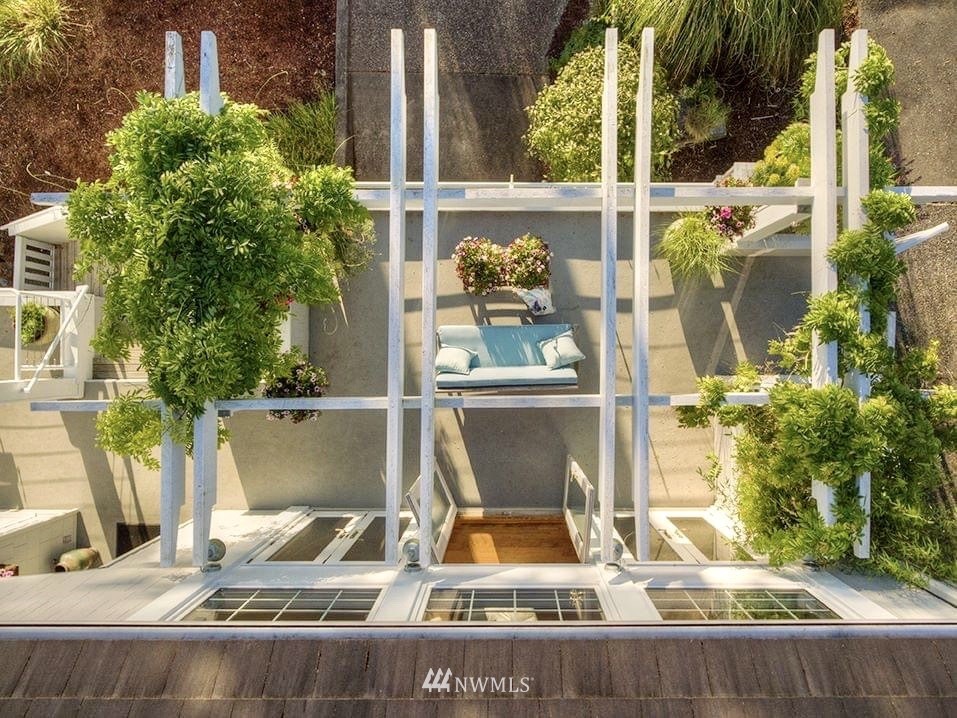 16119 73rd Place West Edmonds, WA 98026 - Photo 9 of 40 a house view with a outdoor space