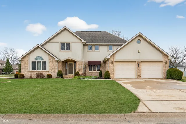 $450,000 | 514 Greenland Lane, Yorktown, IN 47396