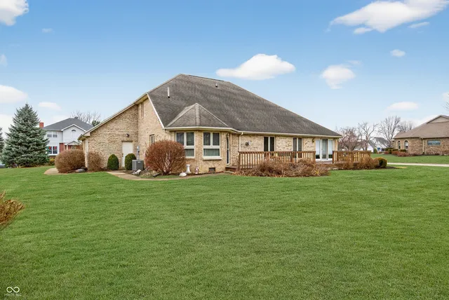 $450,000 | 514 Greenland Lane, Yorktown, IN 47396