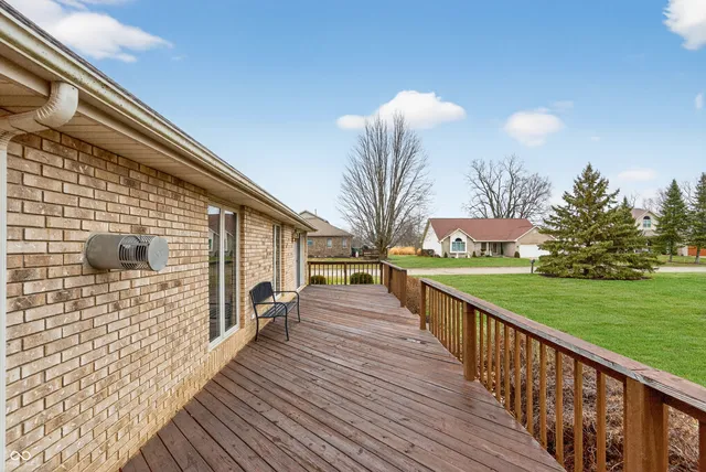 $450,000 | 514 Greenland Lane, Yorktown, IN 47396