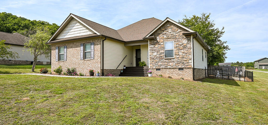 111 Hall Norwood Road Southeast Cleveland, TN 37311 - Photo 2 of 34 hall 3