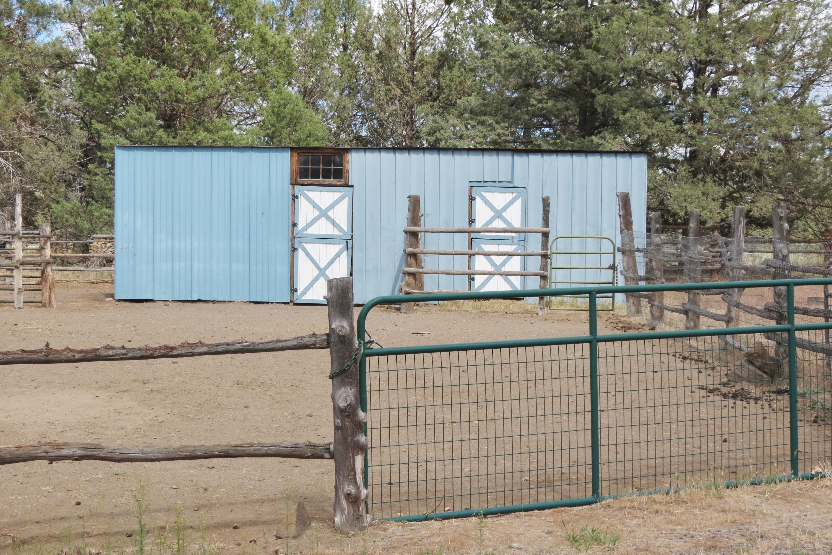 19855 Connarn Road Bend, OR 97703 - Photo 27 of 34 IMG_7412