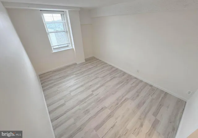 $1,800 | 2030 North Adams Street, Unit 1409, Arlington, VA 22201