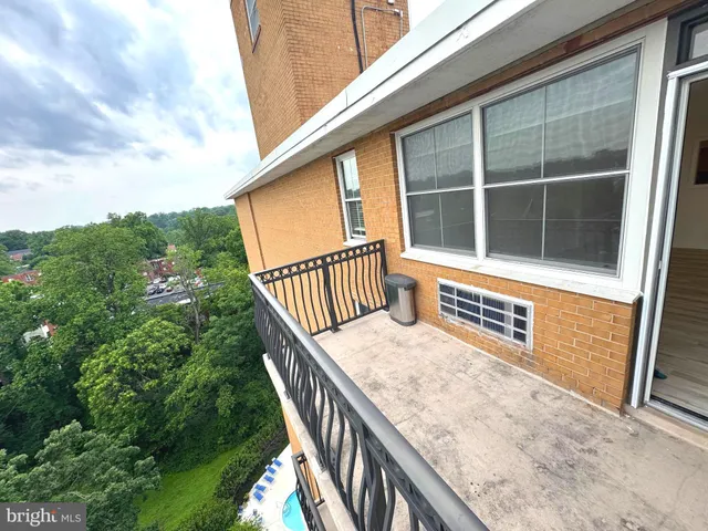 $1,800 | 2030 North Adams Street, Unit 1409, Arlington, VA 22201