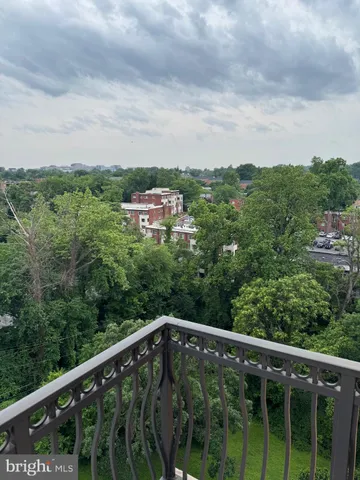 $1,800 | 2030 North Adams Street, Unit 1409, Arlington, VA 22201