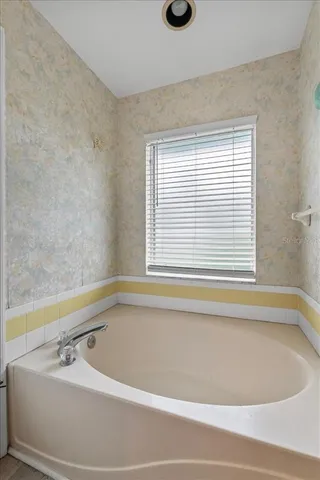 $299,000 | 2220 Providence Road, Lakeland, FL 33805