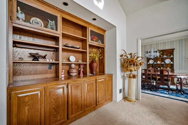 a view of a entryway with closet