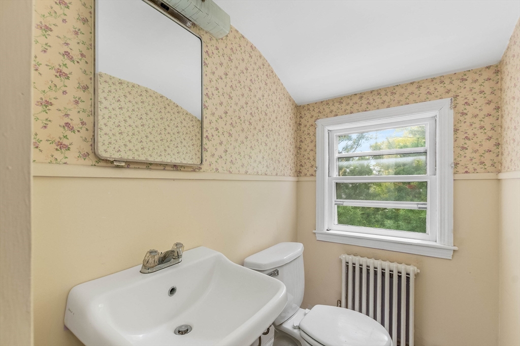 42 Stoughton Road Dedham, MA 02026 - Photo 22 of 29 Gallery Image 22