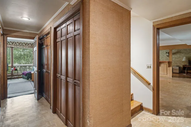 $1,199,000 | 4749 16th St Drive Northeast, Hickory, NC 28601