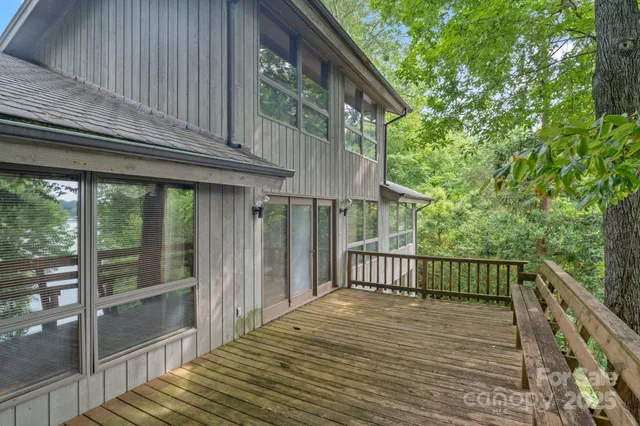 $1,199,000 | 4749 16th St Drive Northeast, Hickory, NC 28601