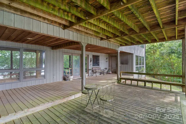 $1,199,000 | 4749 16th St Drive Northeast, Hickory, NC 28601