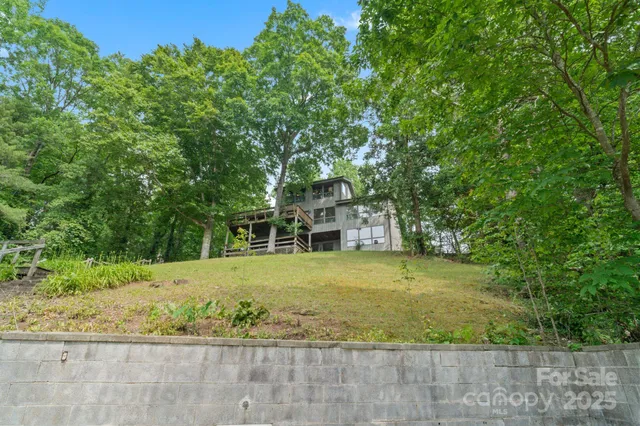 $1,199,000 | 4749 16th St Drive Northeast, Hickory, NC 28601