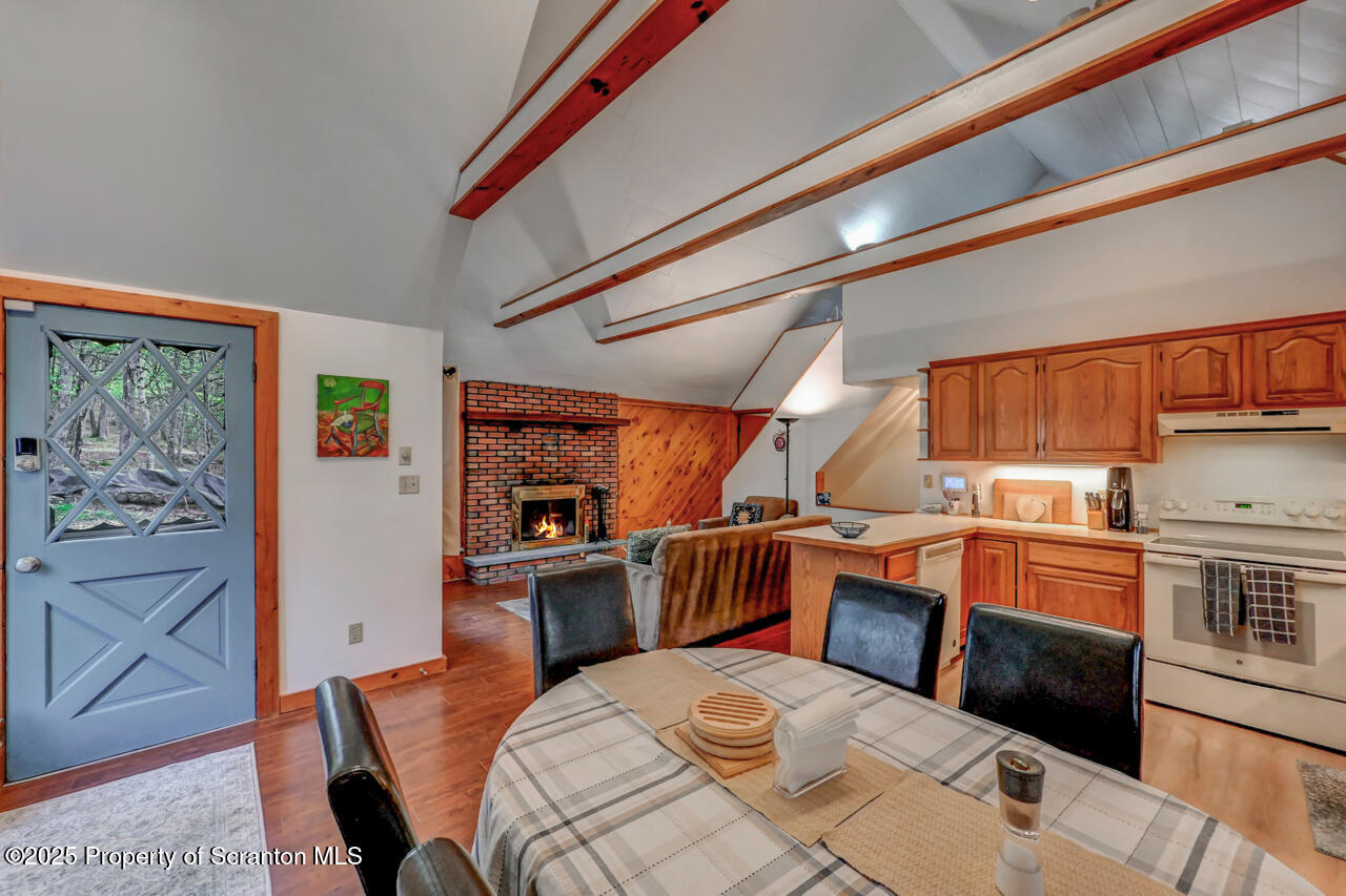 3222 Bluebird Drive Bushkill, PA 18324 - Photo 23 of 50 Dining Room