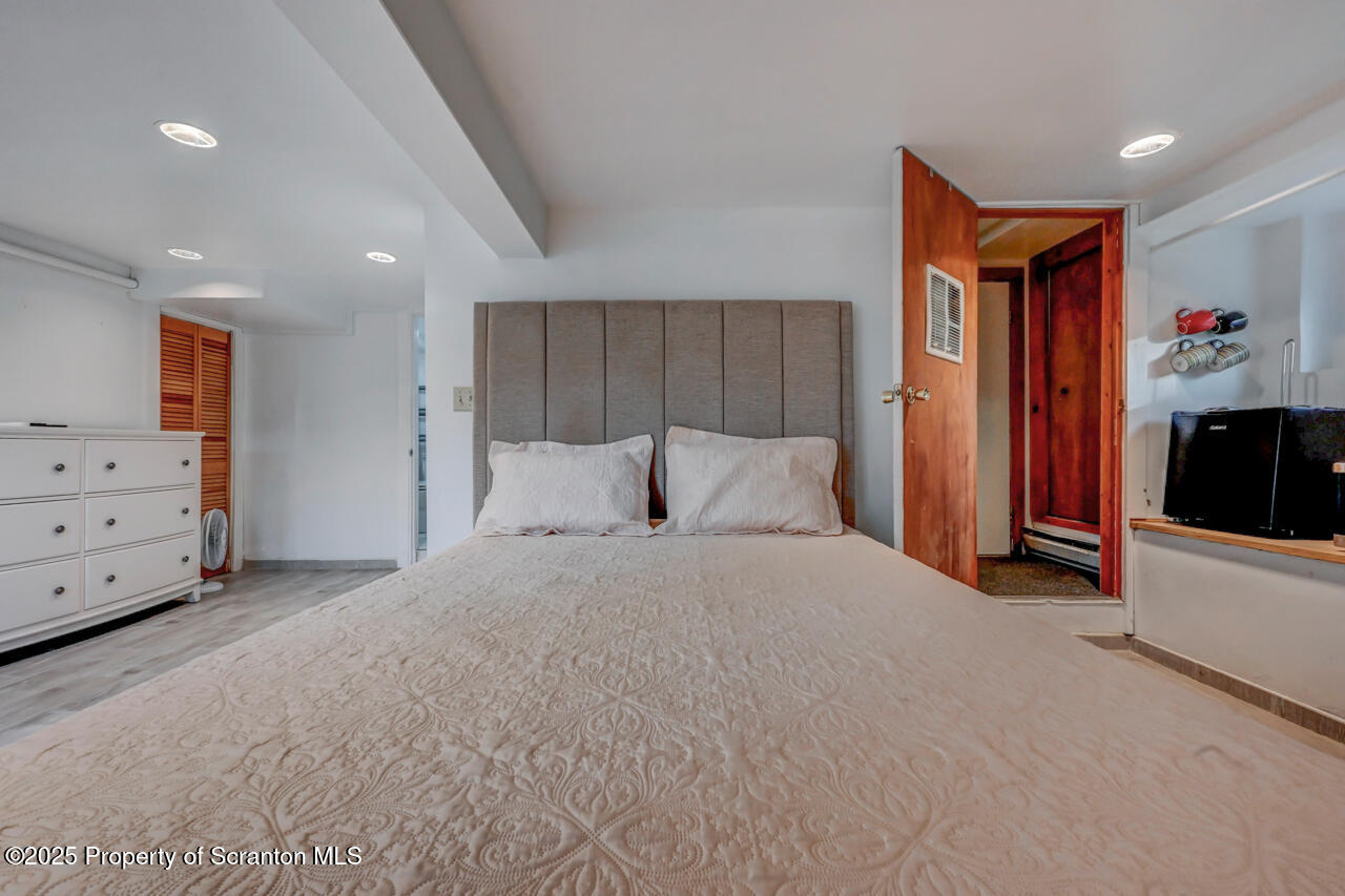 3222 Bluebird Drive Bushkill, PA 18324 - Photo 44 of 50 Bonus Room