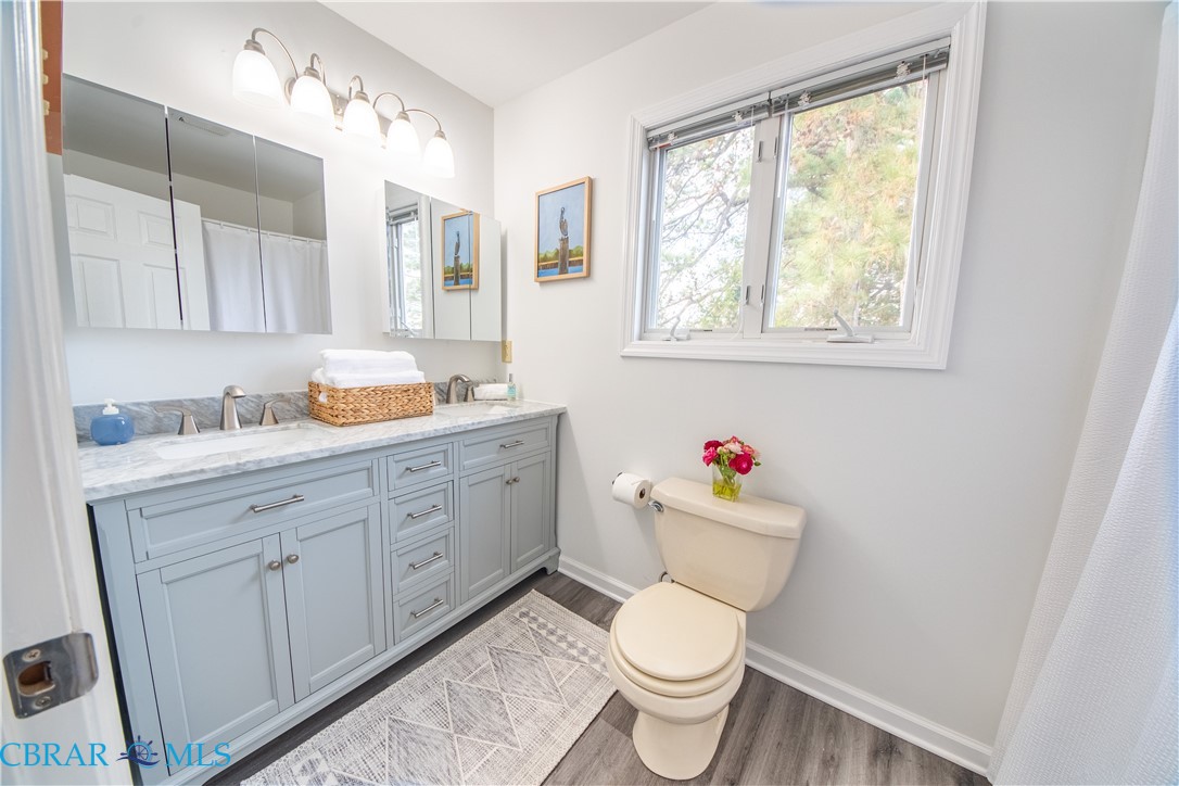 104 Heritage Point Road Deltaville, VA 23043 - Photo 34 of 47 ensuite w/tub shower