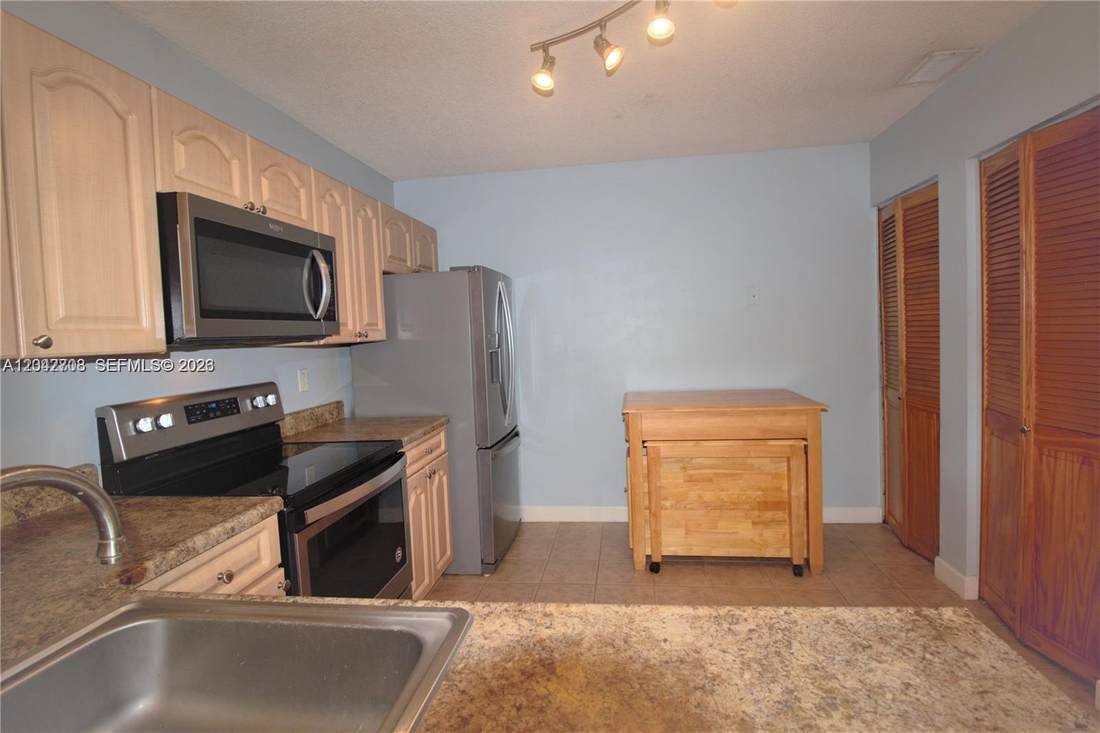 5641 Riverside Drive, Unit 303B1 Coral Springs, FL 33067 - Photo 6 of 20