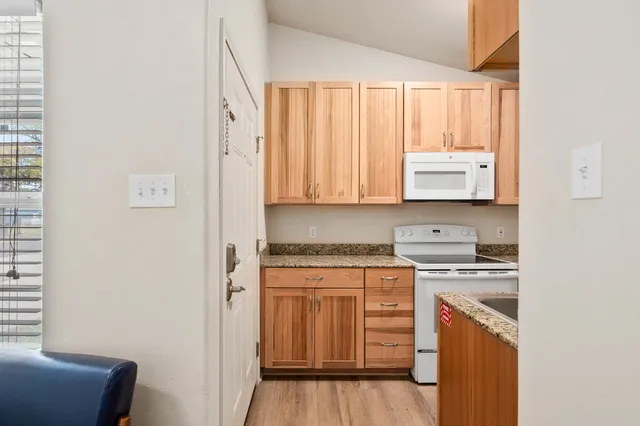 $950 | 113 Gillespie Lane, Aransas Pass, TX 78336