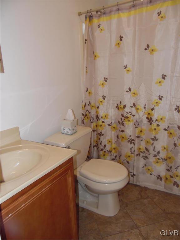 159 Panther Run Road Jim Thorpe, PA 18229 - Photo 25 of 31 Full bathroom with tile floor
