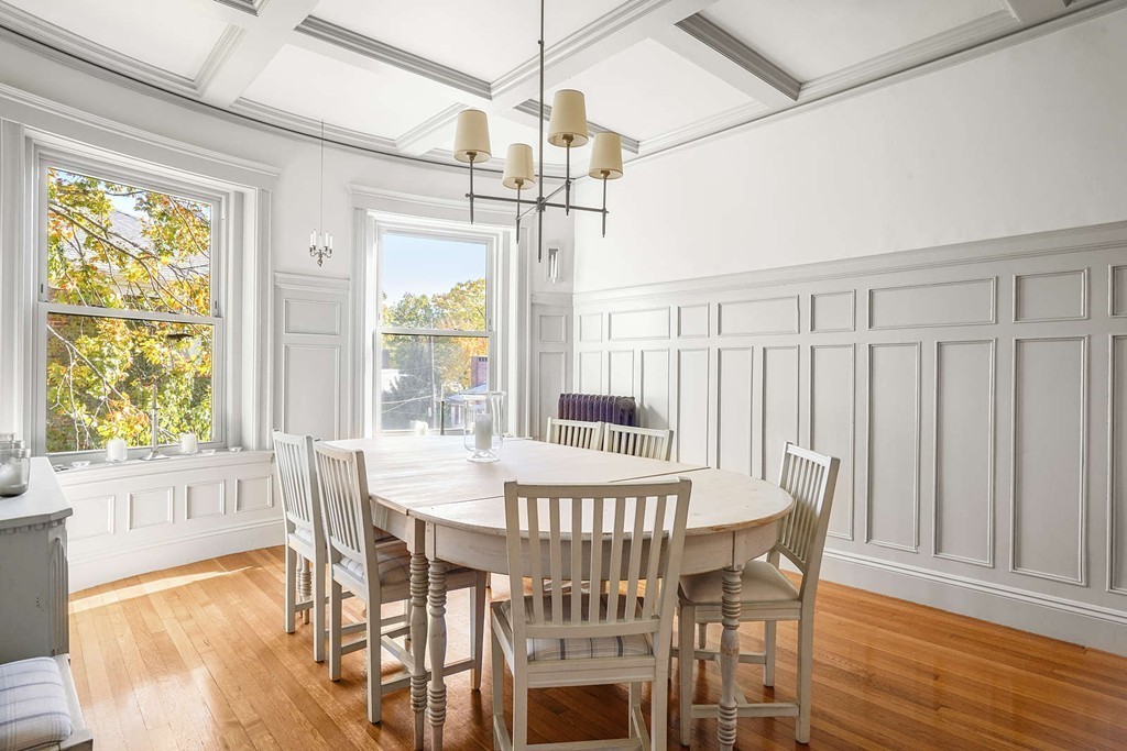 281 Tappan Street, Unit 2 Brookline, MA 02445 - Photo 8 of 27 Gallery Image 8