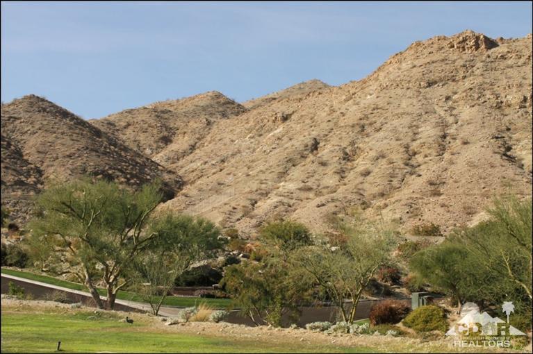 47 Sky Ridge Road Rancho Mirage, CA 92270 - Photo 6 of 10 a view of a very nice looking yard