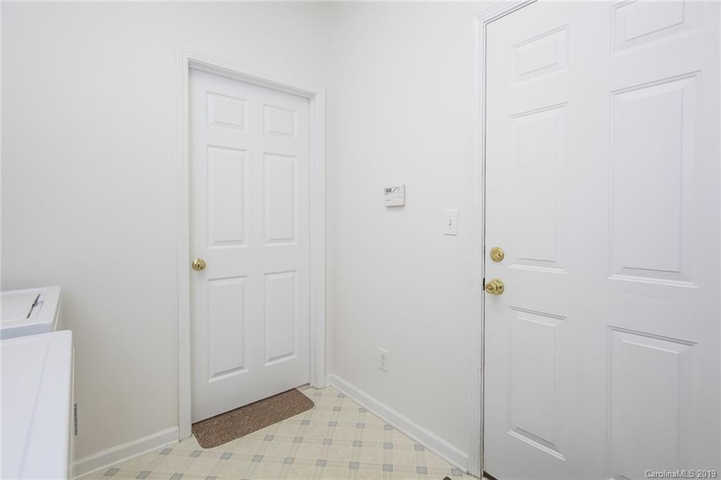10815 Hellebore Road Charlotte, NC 28213 - Photo 14 of 31 Gallery Image 14