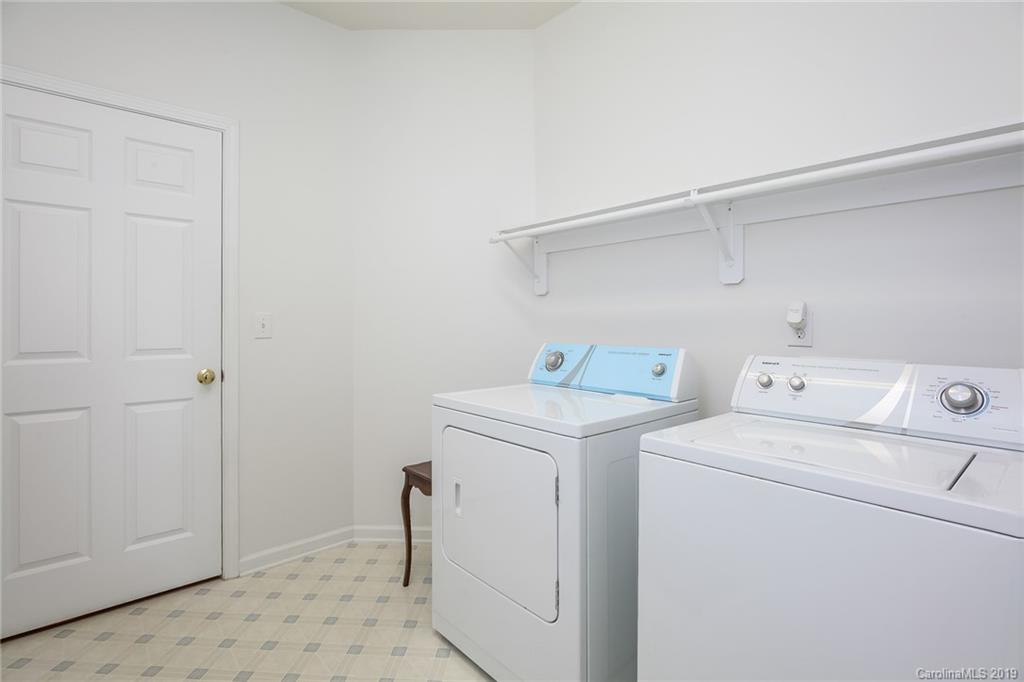 10815 Hellebore Road Charlotte, NC 28213 - Photo 15 of 31 Gallery Image 15