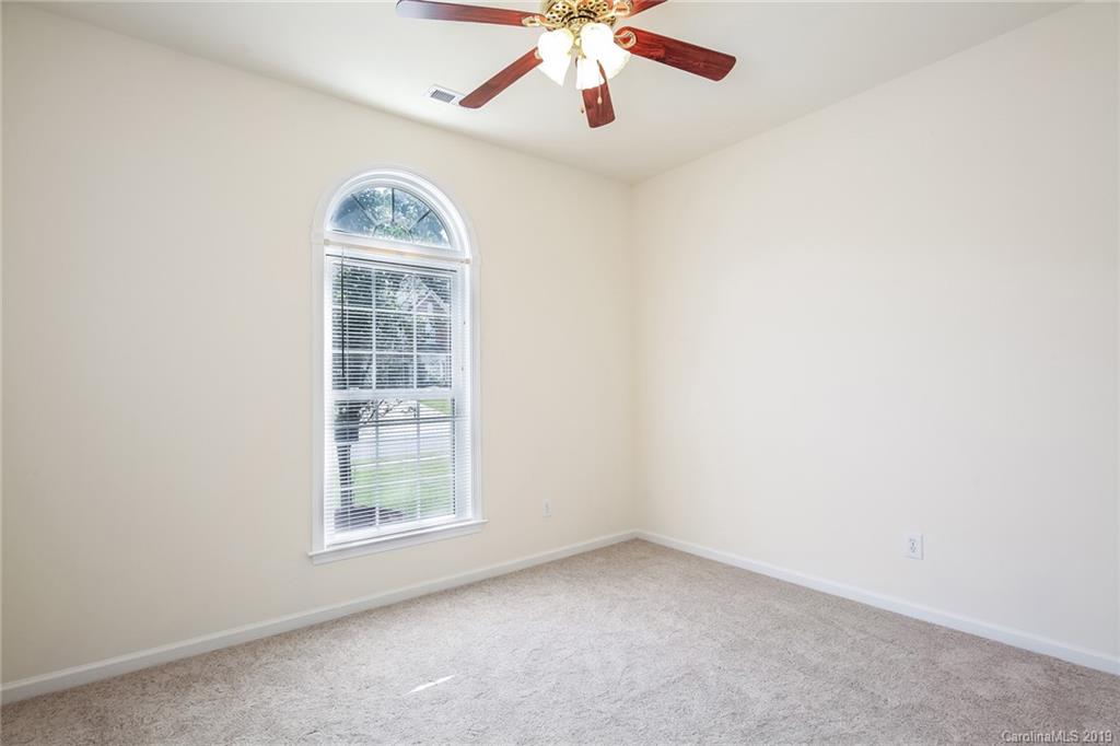 10815 Hellebore Road Charlotte, NC 28213 - Photo 24 of 31 Gallery Image 24