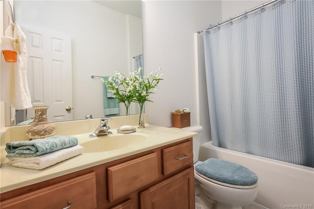 10815 Hellebore Road Charlotte, NC 28213 - Photo 27 of 31 Gallery Image 27