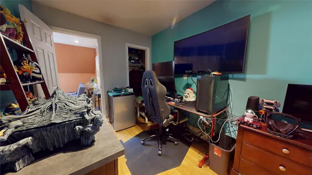 $1,900,000 | 31-06 Healy Avenue | Bayswater