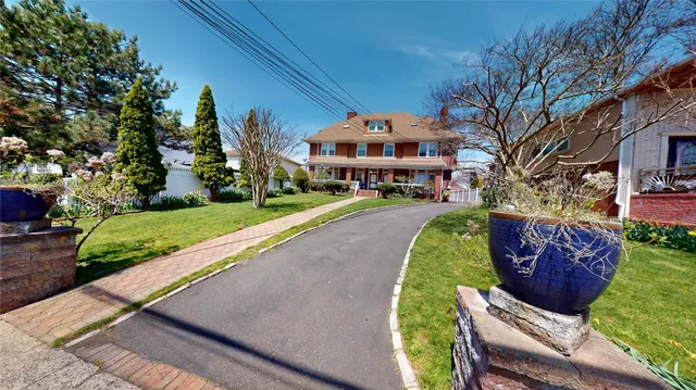 $1,900,000 | 31-06 Healy Avenue | Bayswater