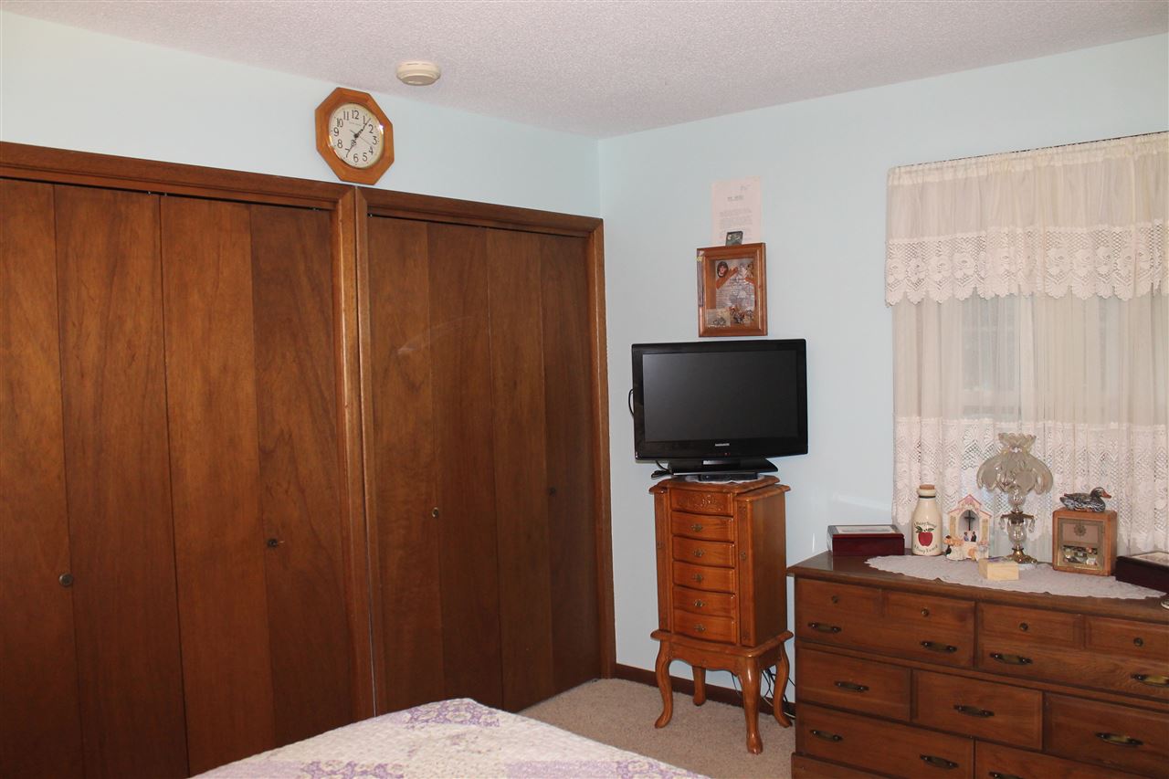 520 Devoe Street South Lone Tree, IA 52755 - Photo 13 of 25 Gallery Image 13
