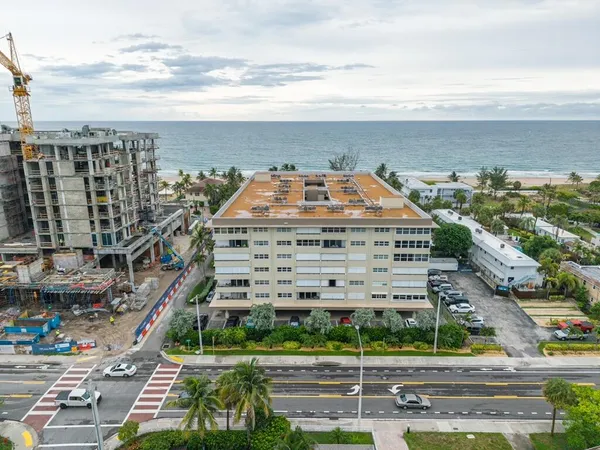 $4,000 | 401 Briny Avenue, Unit 315, Pompano Beach, FL 33062