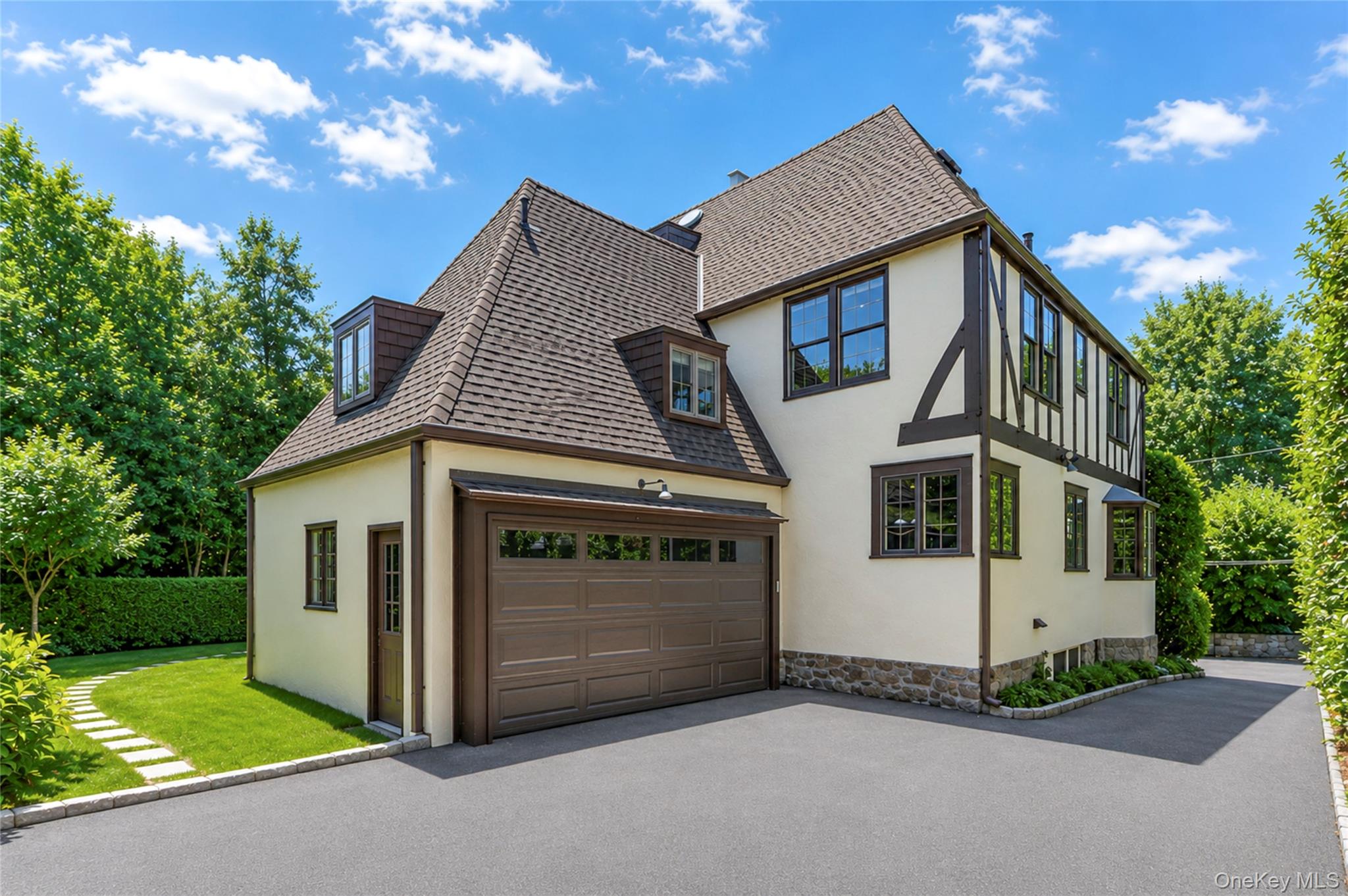 18 Hemlock Road Bronxville, NY 10708 - Photo 25 of 31