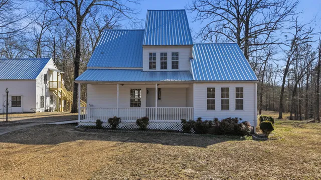 $495,000 | 150 Cherokee Drive, Chatsworth, GA 30705