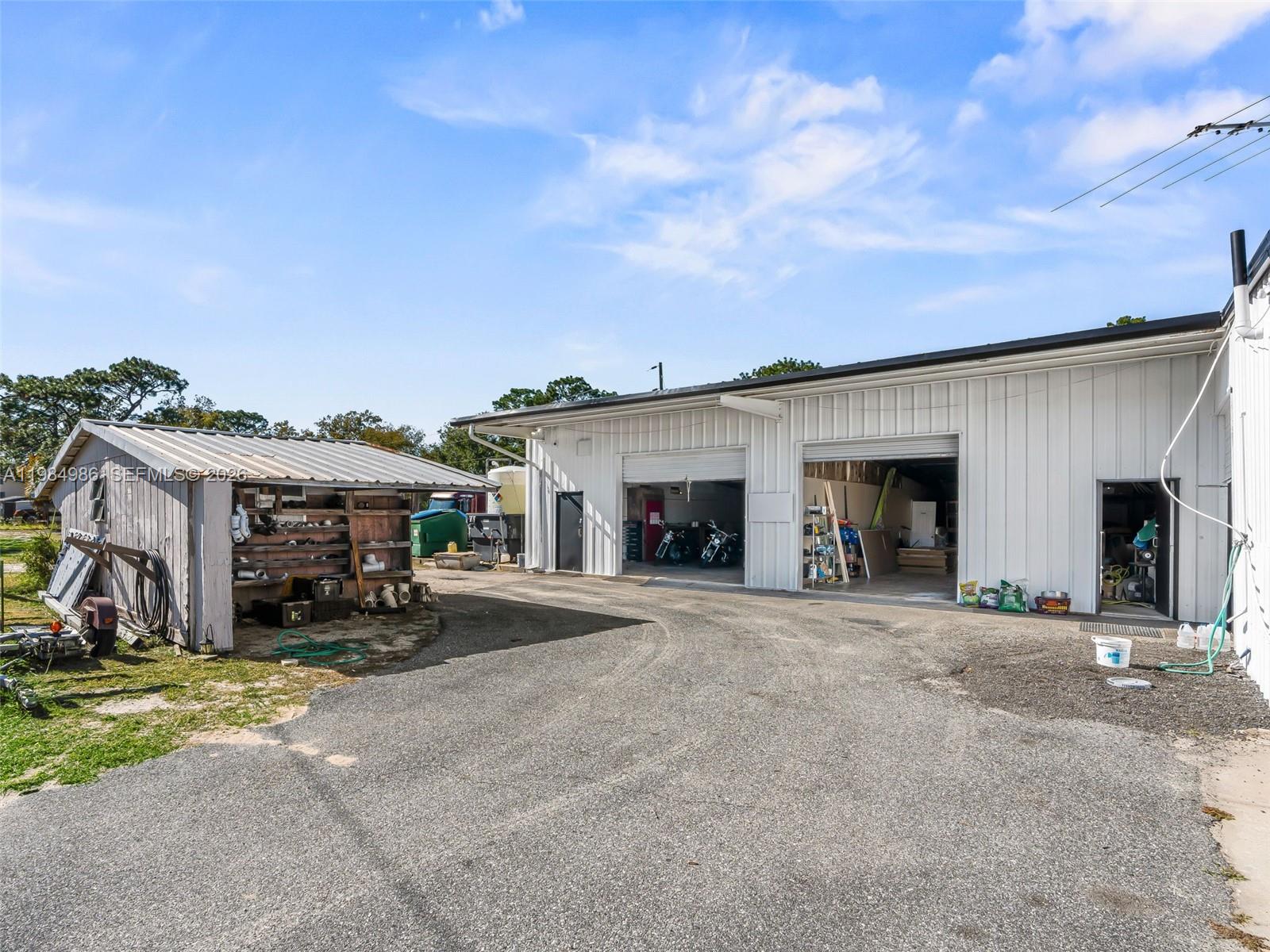 9594 Southeast Maricamp Road Ocala, FL 34472 - Photo 26 of 45 a view of a house with patio