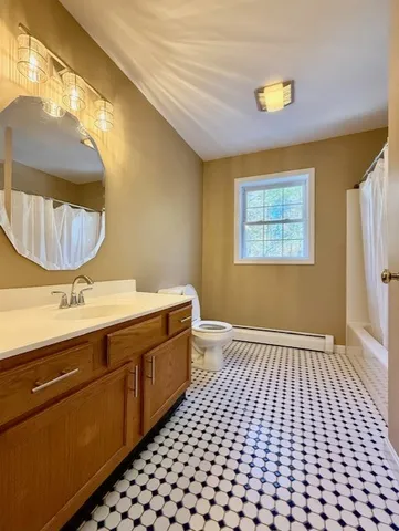 $3,900 | 32 Elk Drive, Tiverton, RI 02878