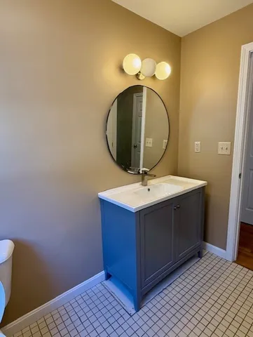 $3,900 | 32 Elk Drive, Tiverton, RI 02878