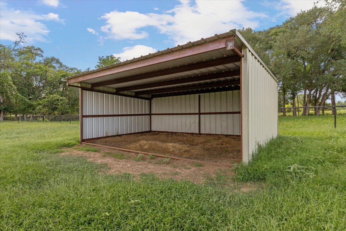 4140 County Road 467 Elgin, TX 78621 - Photo 26 of 40