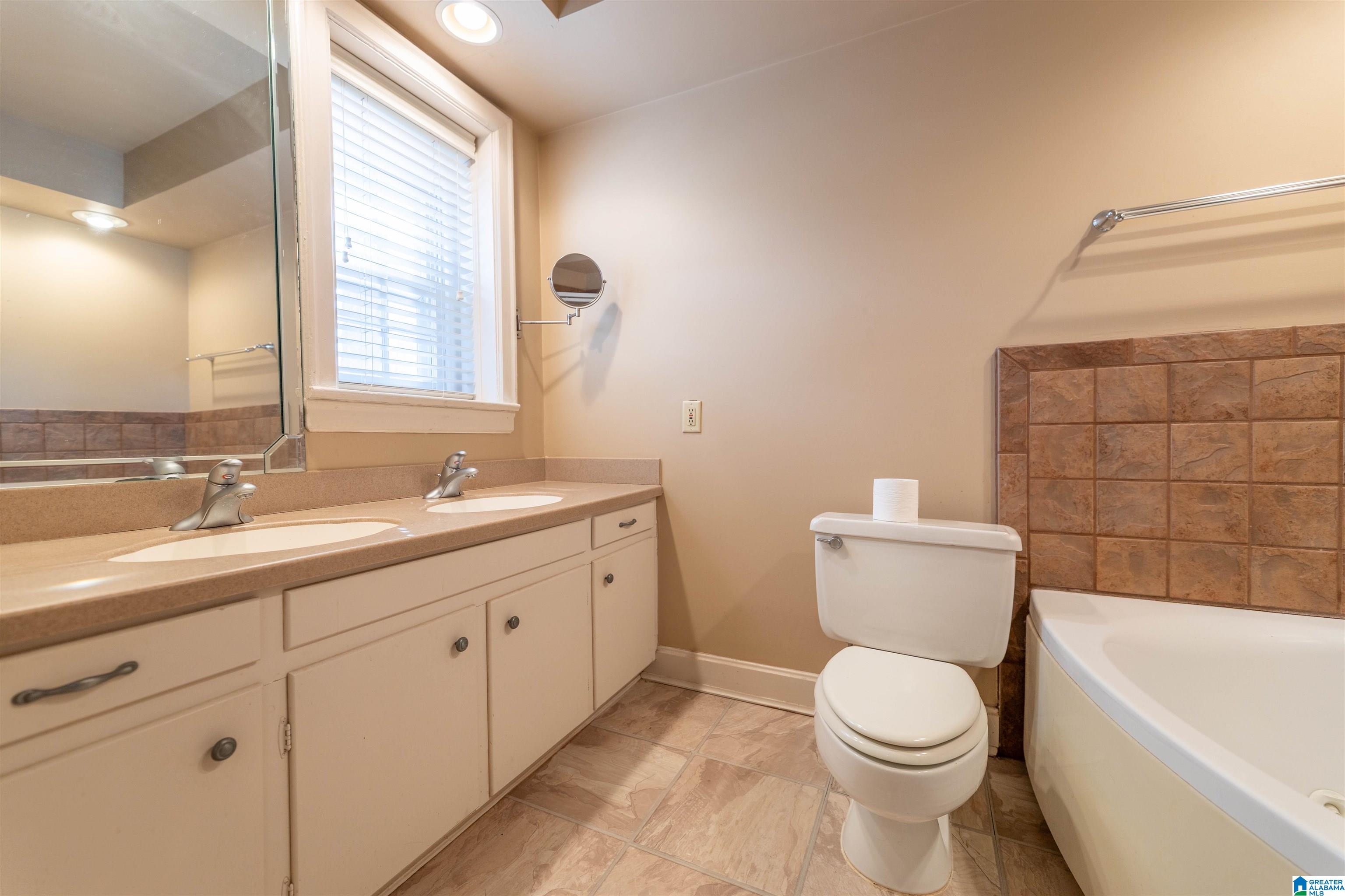 265 Buckner Circle Anniston, AL 36205 - Photo 28 of 43