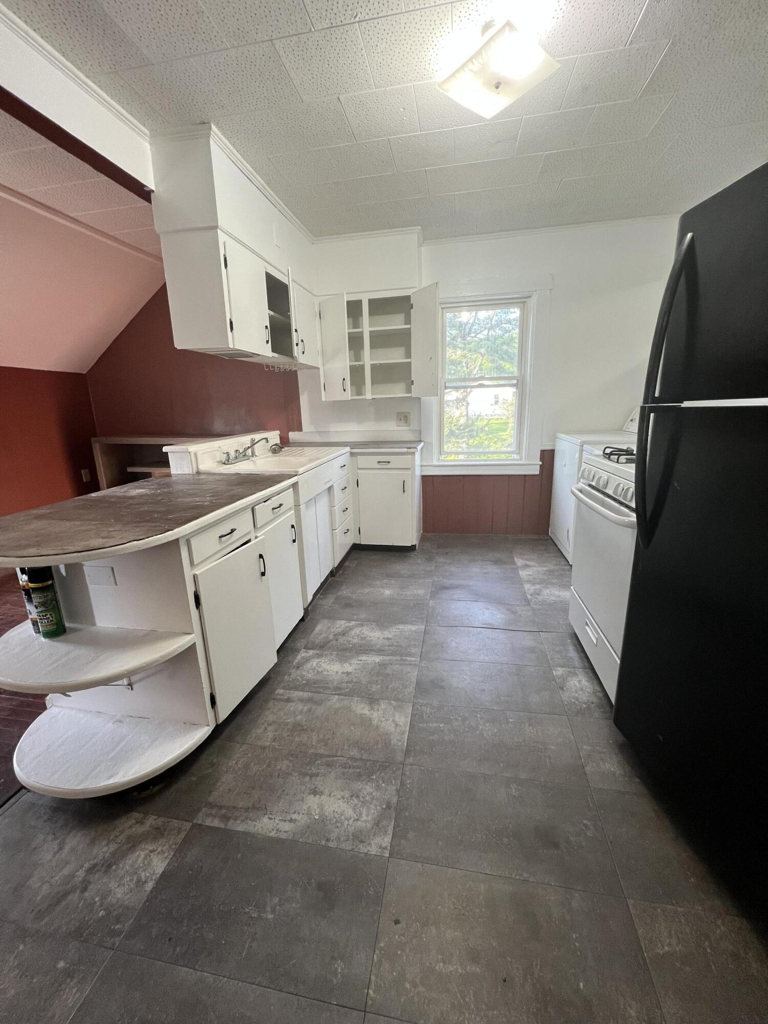 360 Water Street Ellsworth, ME 04605 - Photo 13 of 39 Kitchen
