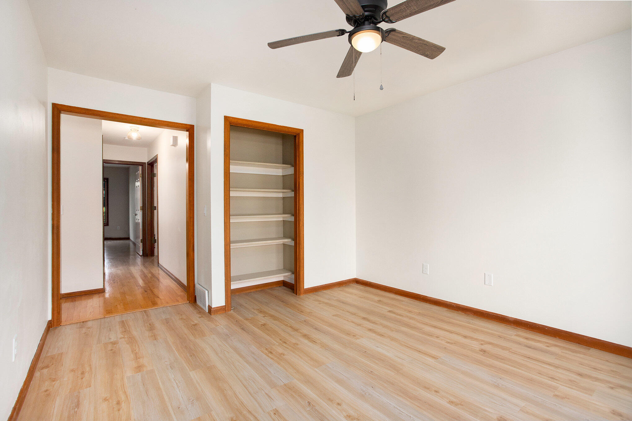 213 Raintree Circle Kalamazoo, MI 49006 - Photo 19 of 26 016__mg_7895_284