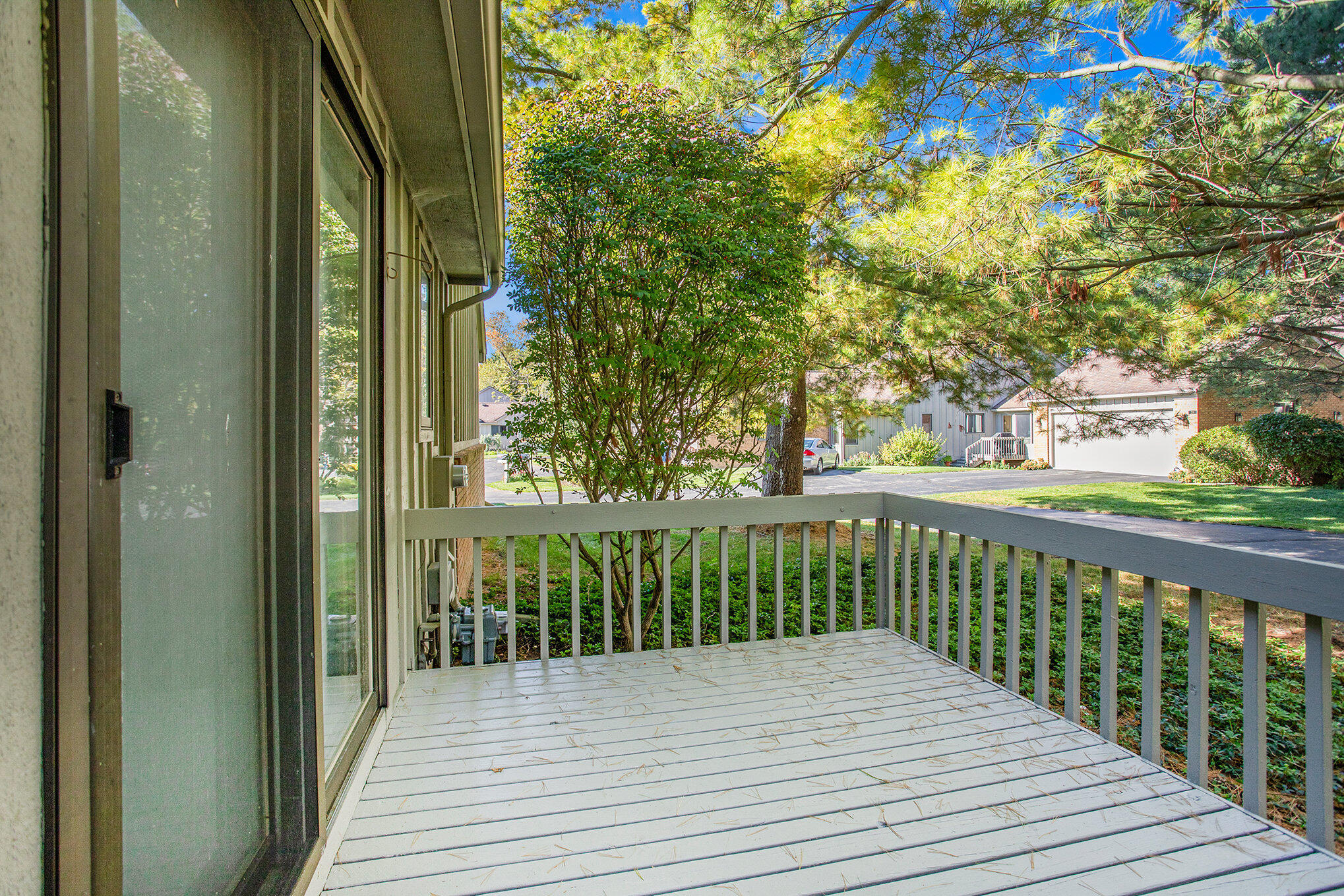 213 Raintree Circle Kalamazoo, MI 49006 - Photo 5 of 26 022__mg_7945_750