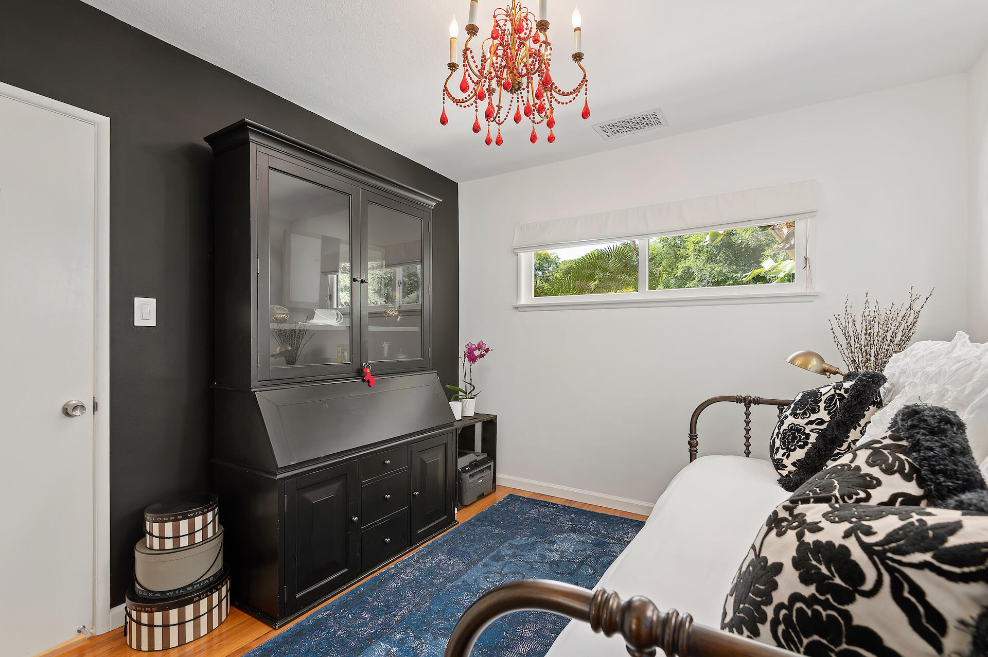 514 Tallant Road Santa Barbara, CA 93105 - Photo 26 of 33 29 - Bedroom 2