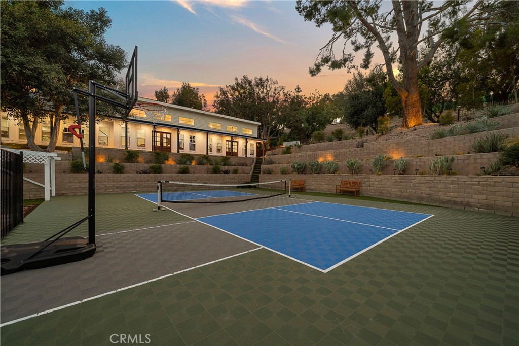 17879 Ridgeway Road Granada Hills, CA 91344 - Photo 64 of 75 Gallery Image 64