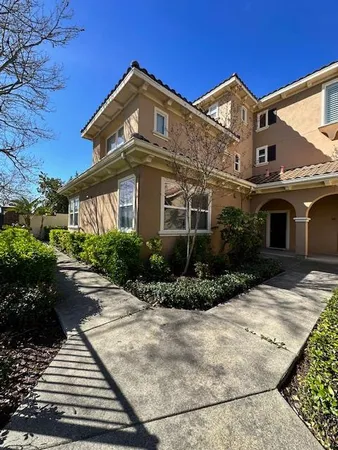 $304,900 | 4800 Southeast Westlake Parkway, Unit 1009, Sacramento, CA 95835