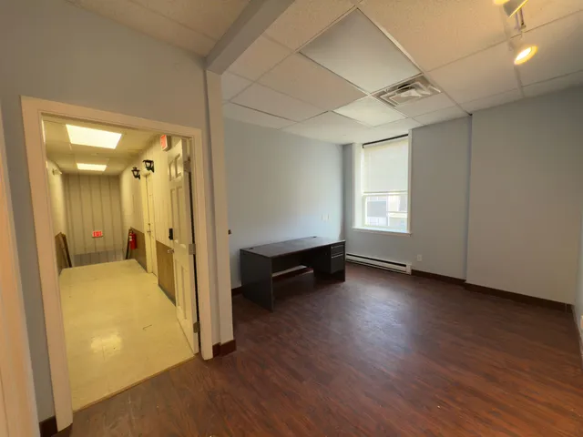 $695 | 38 Glen Avenue, Berlin, NH 03570